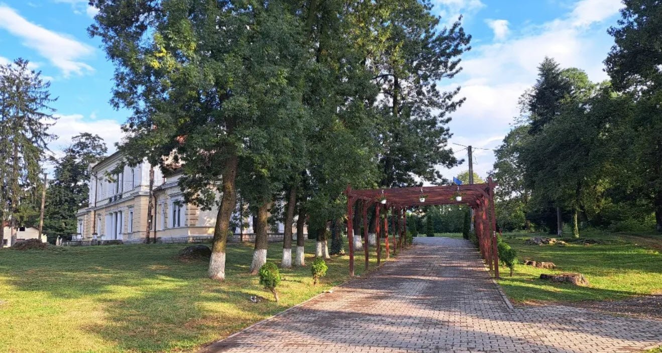 Castelul Béldi László, Budila, Romania, Romania